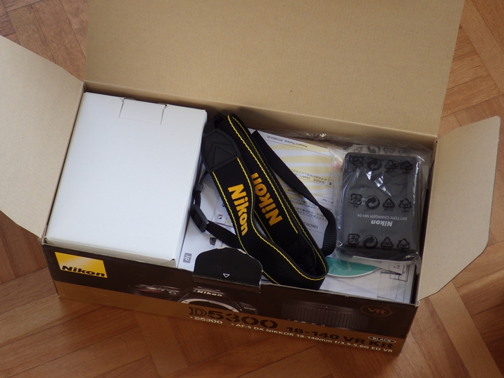 D5300LK18-140VRBK付属品